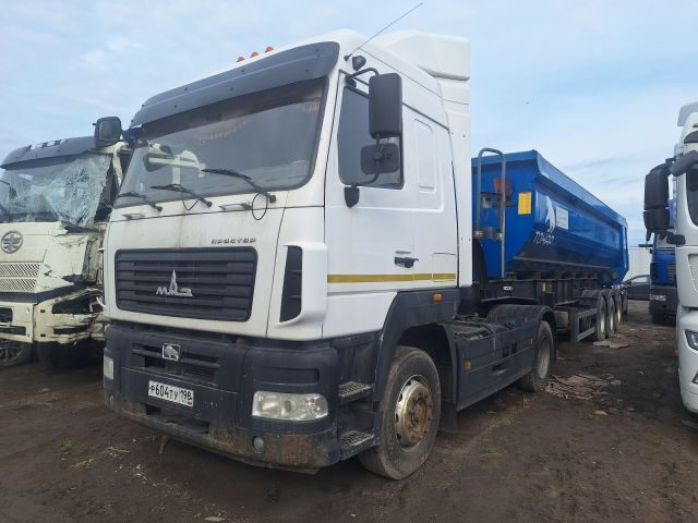 МАЗ 544028