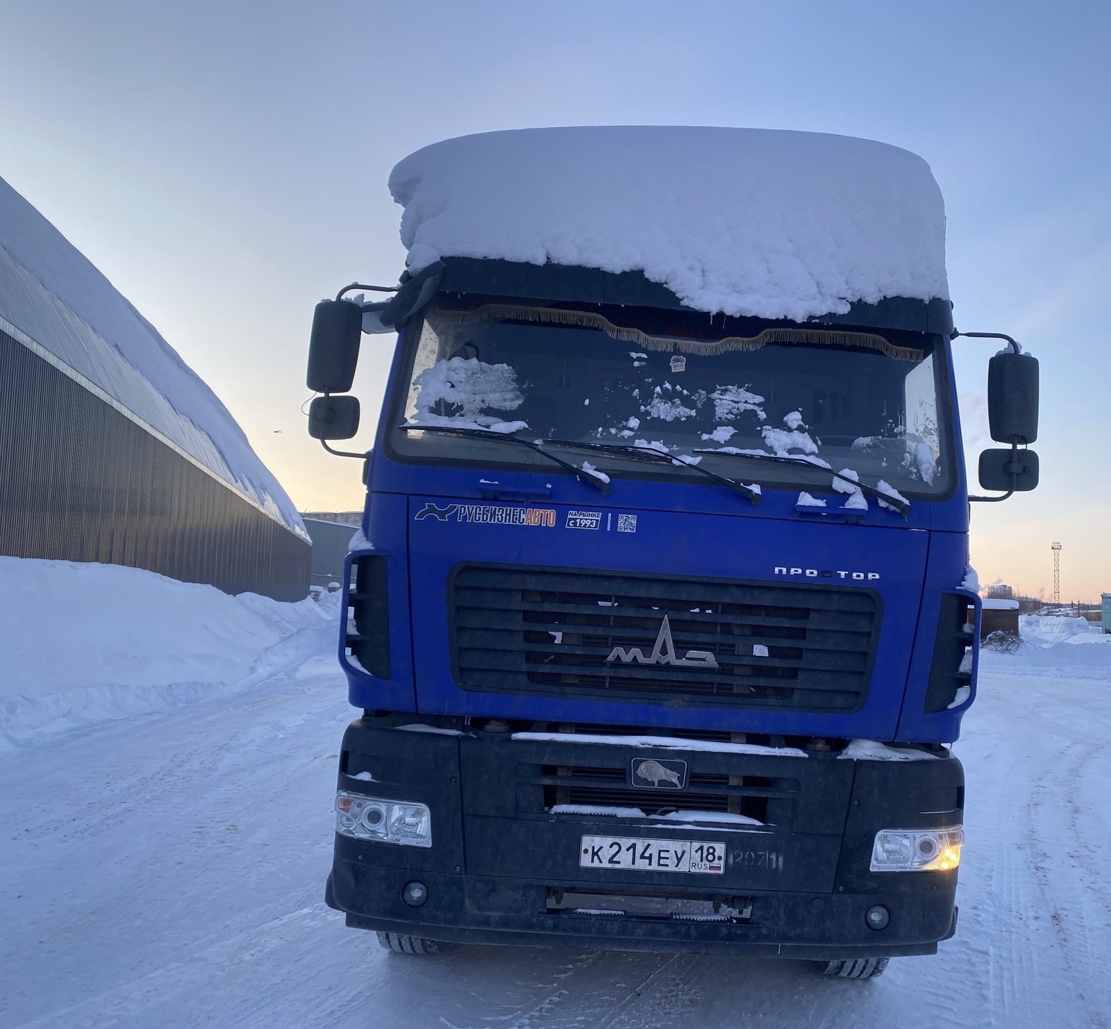 МАЗ 6430 6x4 Седельный тягач