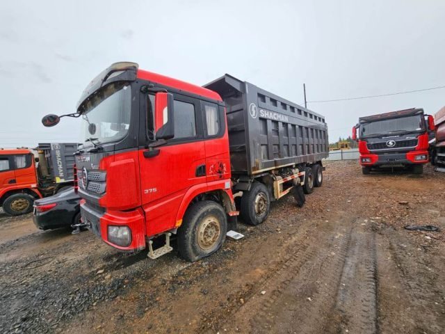 Shacman SX33186T366