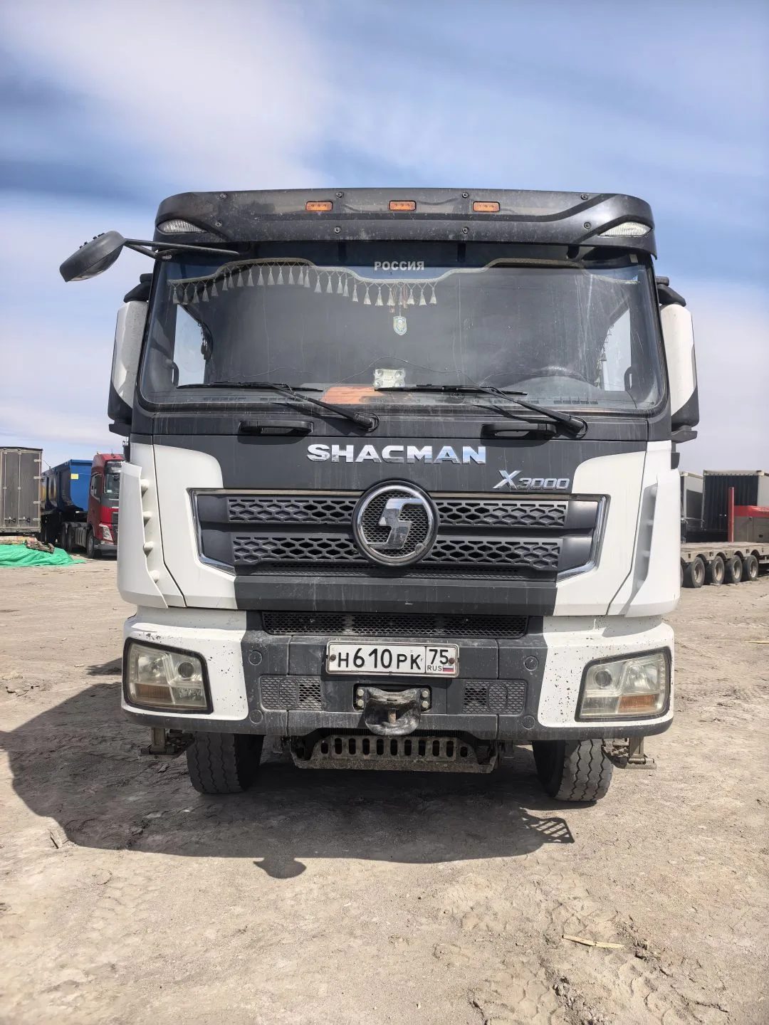 Shacman SX* 8x4 Самосвал