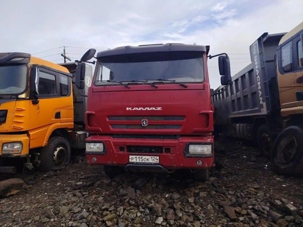 КАМАЗ 6520