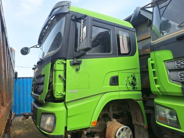 Shacman SX33186W366C