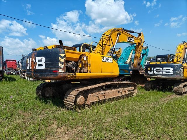 JCB Гусеничный экскаватор JCB JS305LC