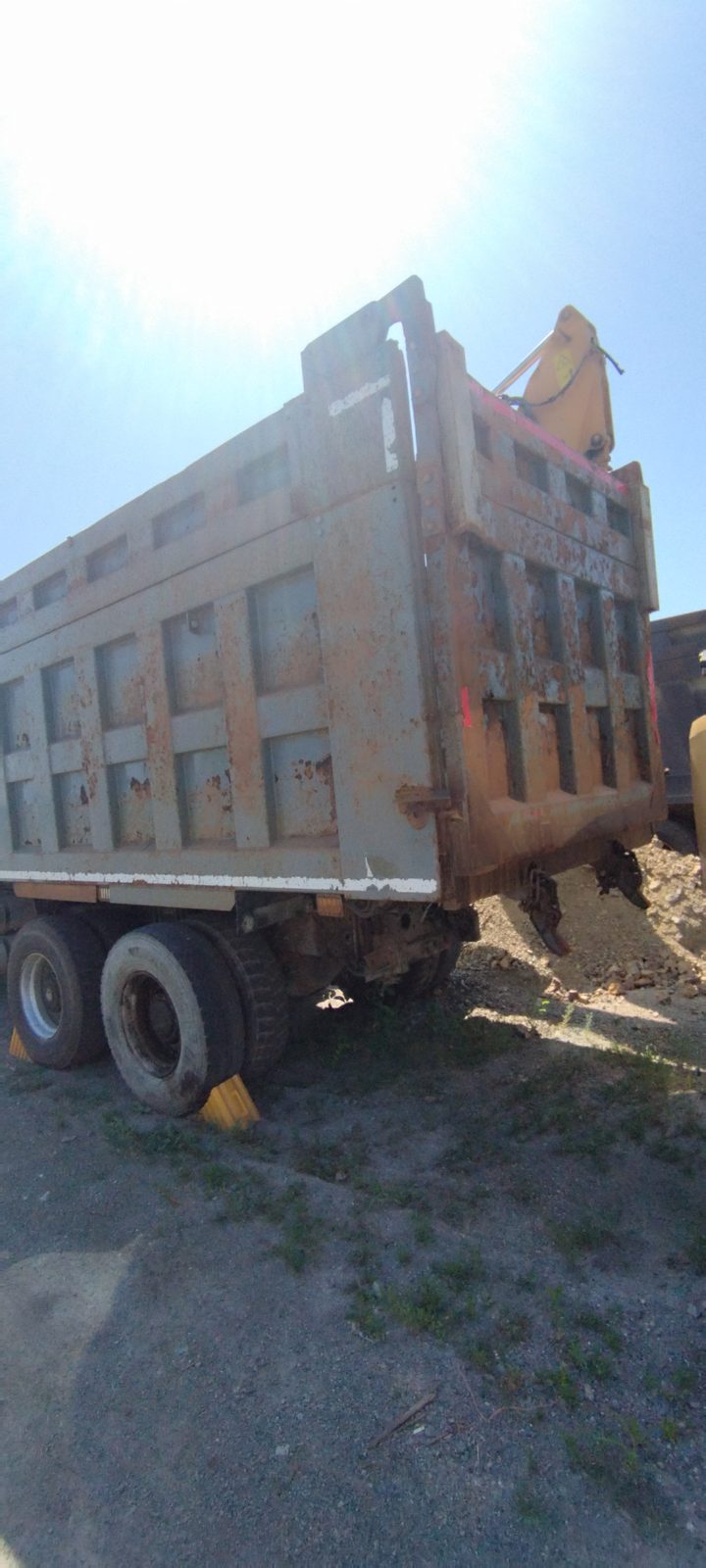 Shacman SX* 8x4 Самосвал
