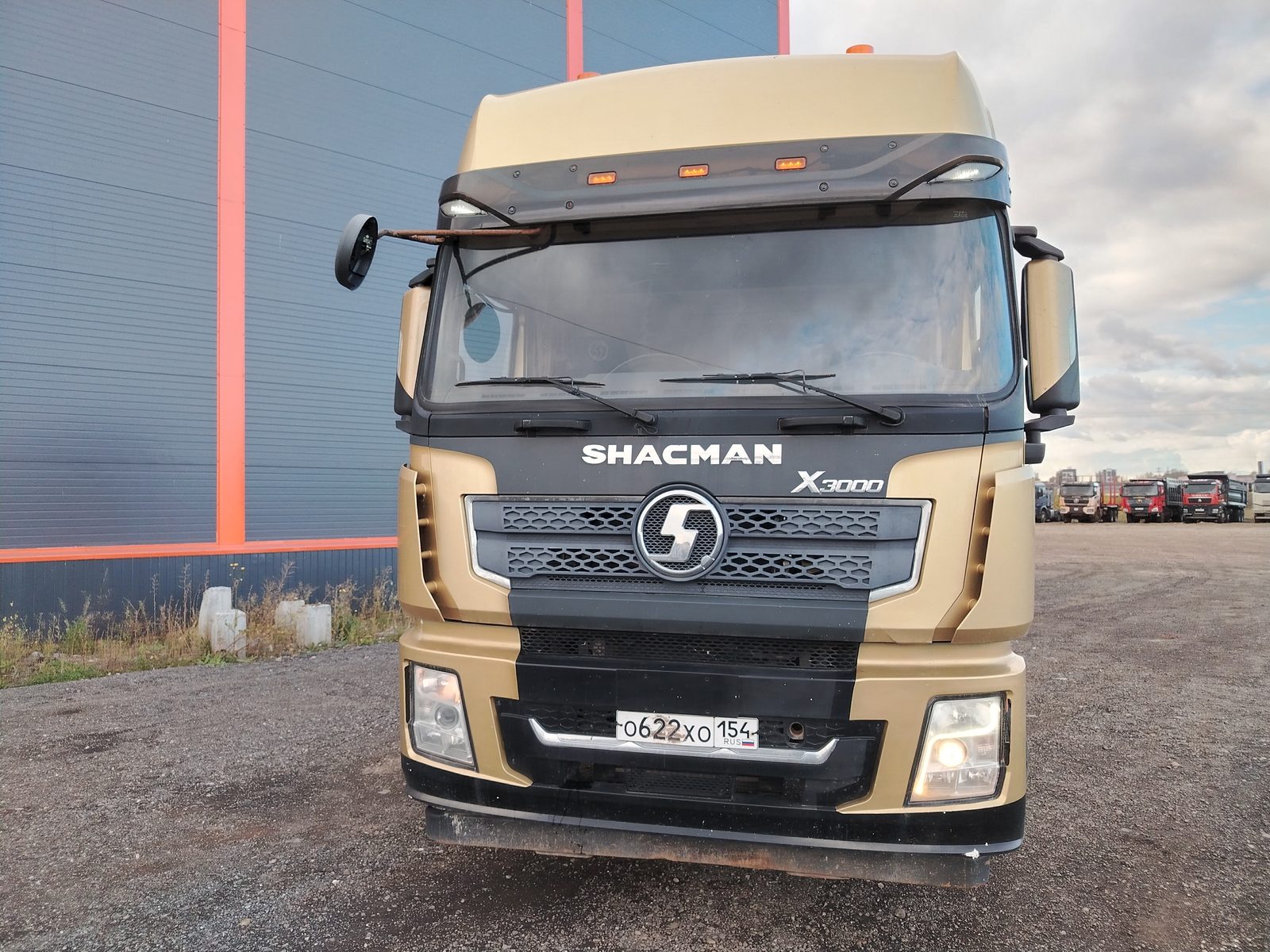 Shacman SX* 6x4 Седельный тягач