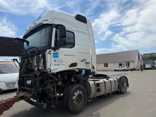 Shacman SX4188YY381