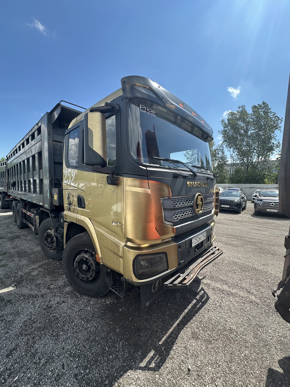 Shacman SX* 8x4 Самосвал