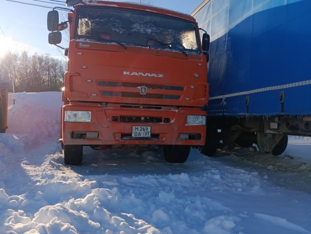КАМАЗ 6520