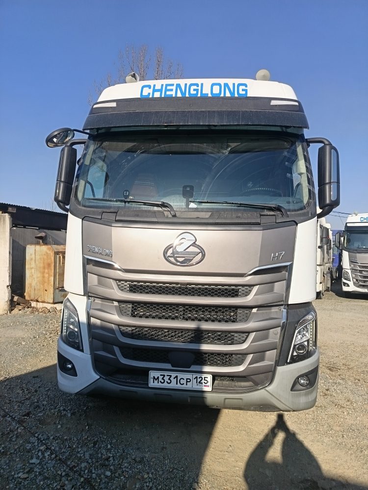 Chenglong H7 4x2 Седельный тягач
