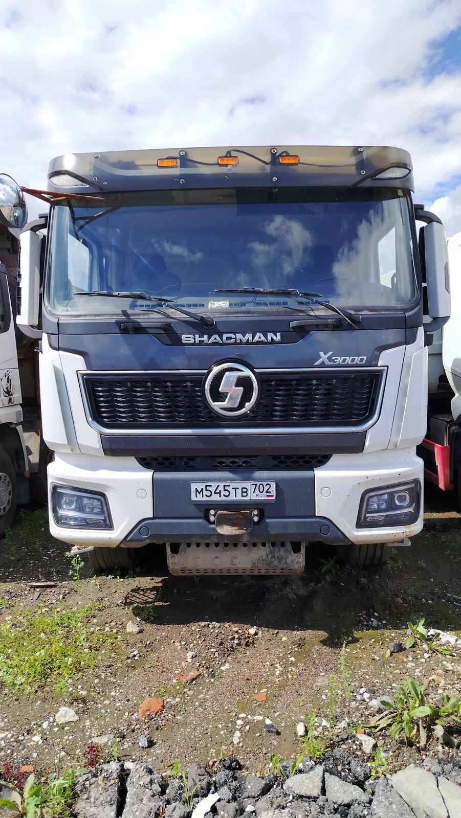 Shacman SX* 8x4 Самосвал