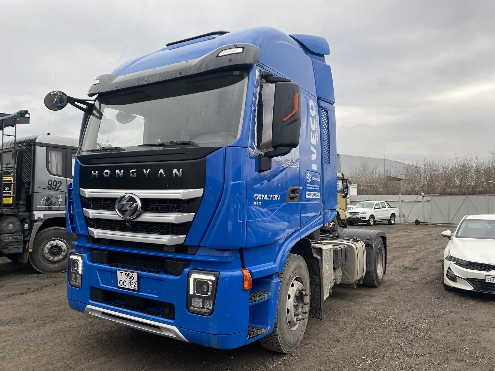 Hongyan 908 4x2 Седельный тягач