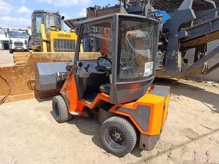 Castloaders Минипогрузчик CASTLOADERS, CAST28T