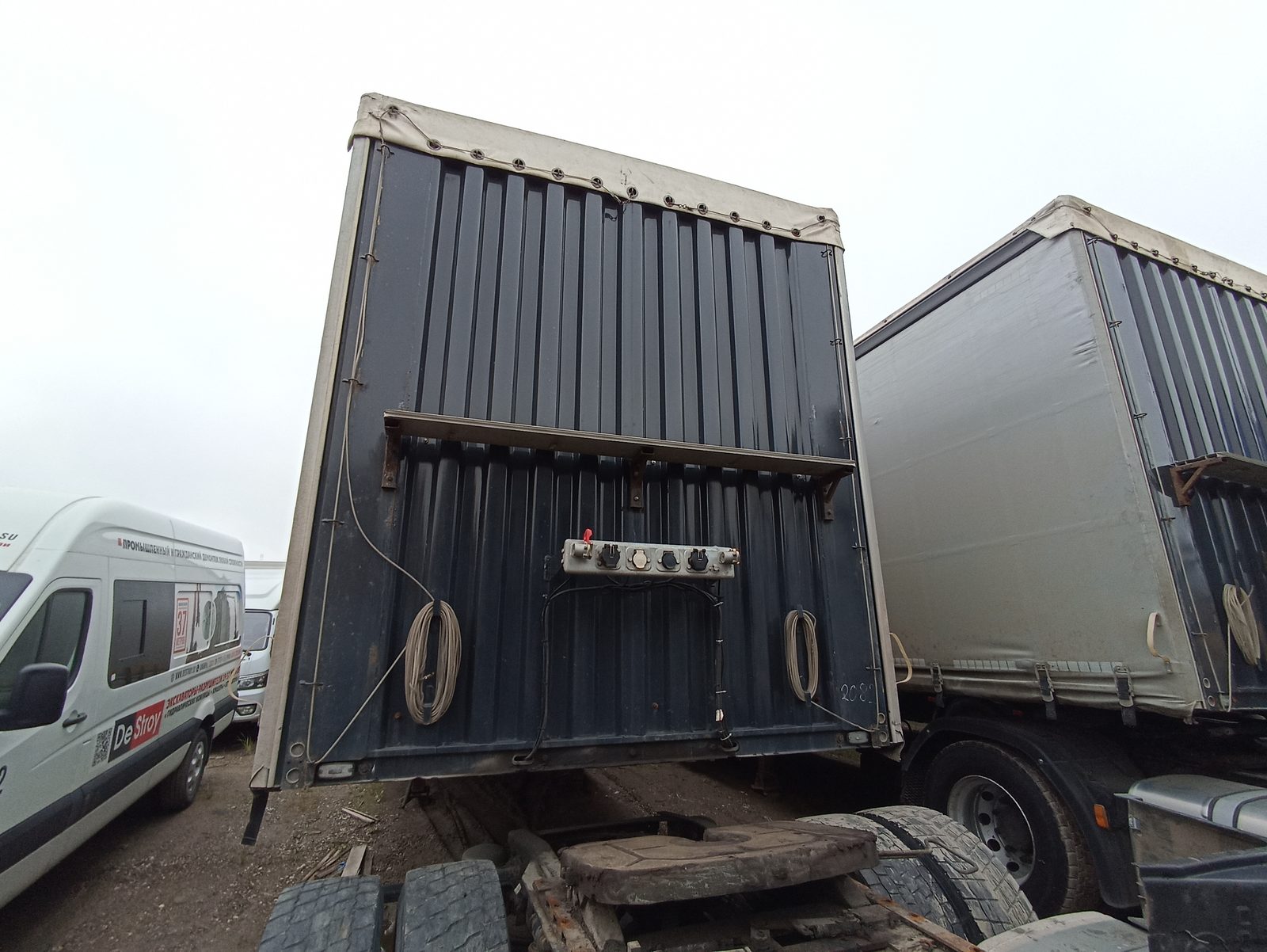 Тонар 97882 Полуприцеп шторный