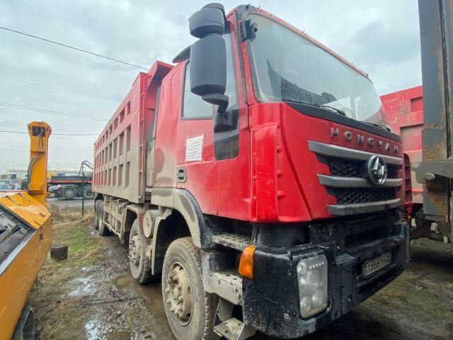 Hongyan 908 (8x4)