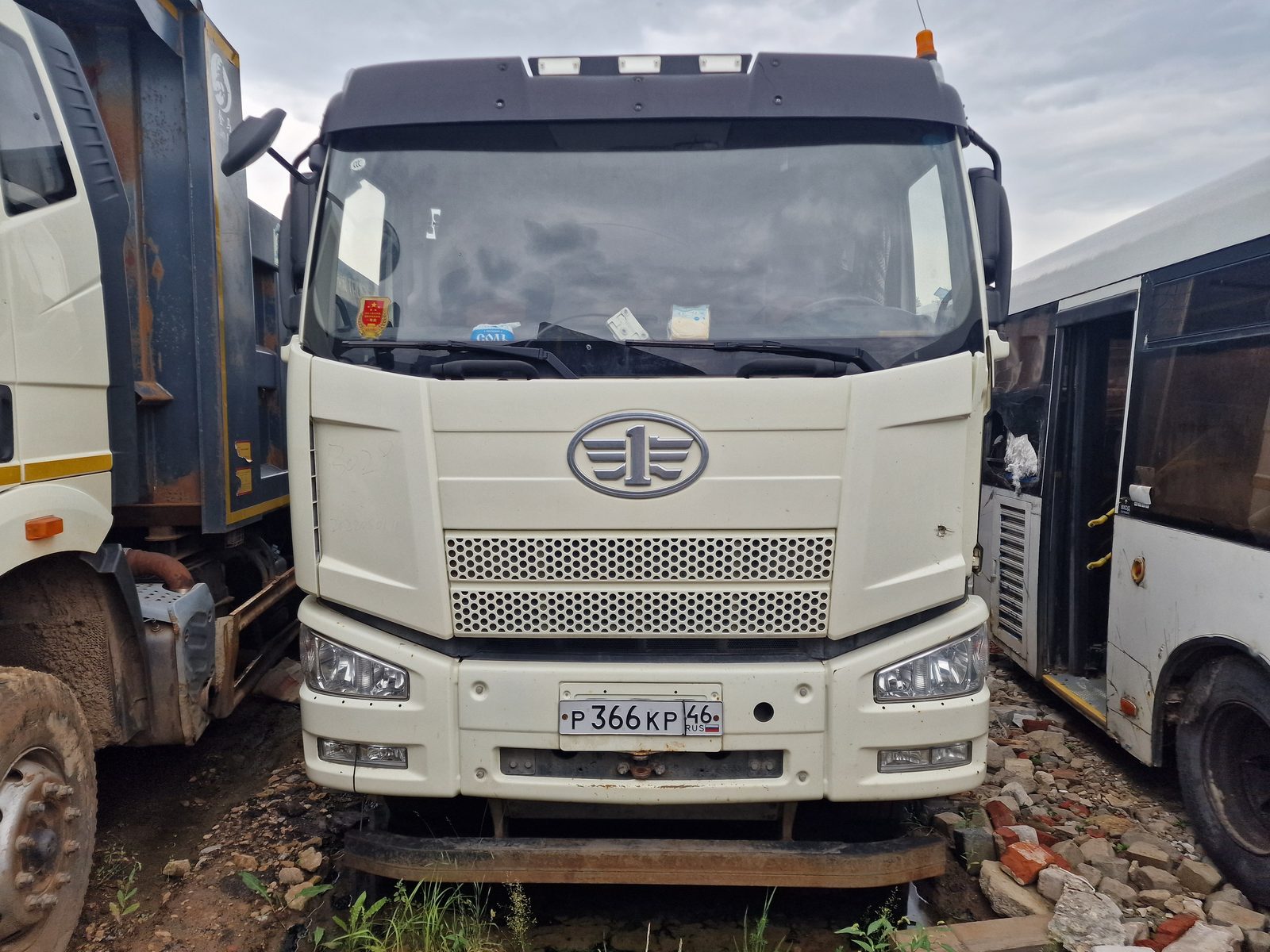 FAW J6 8x4 Самосвал