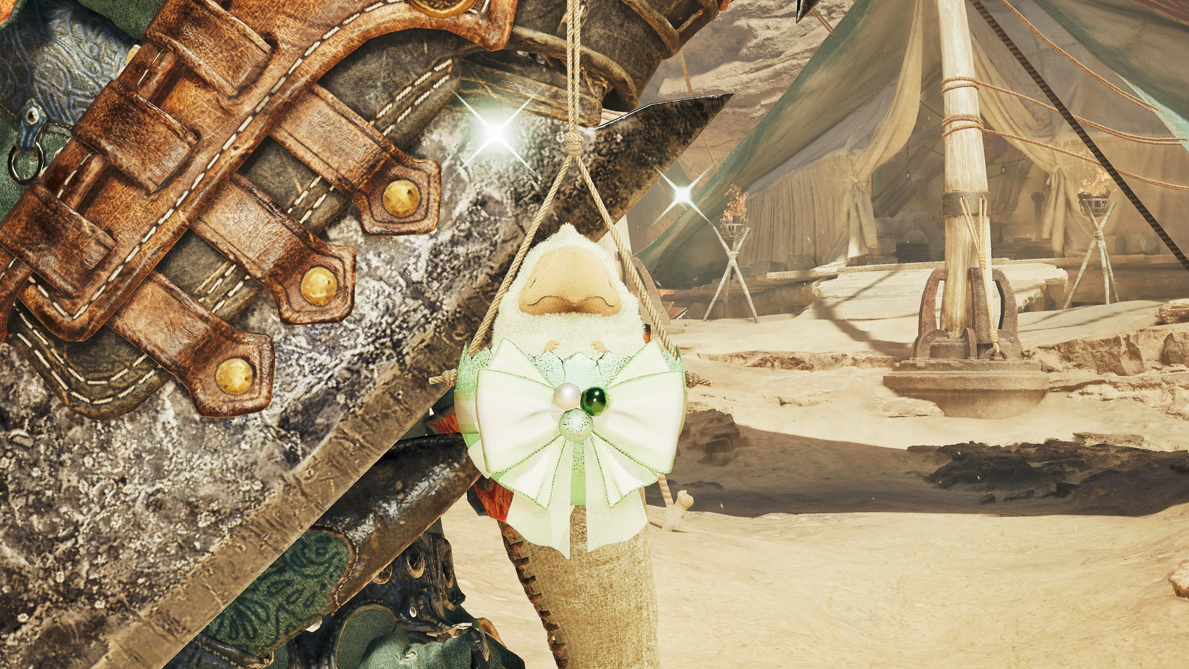 Monster Hunter Wilds - Pendant: Green Rock-a-Baby [PS5] - изображение 2