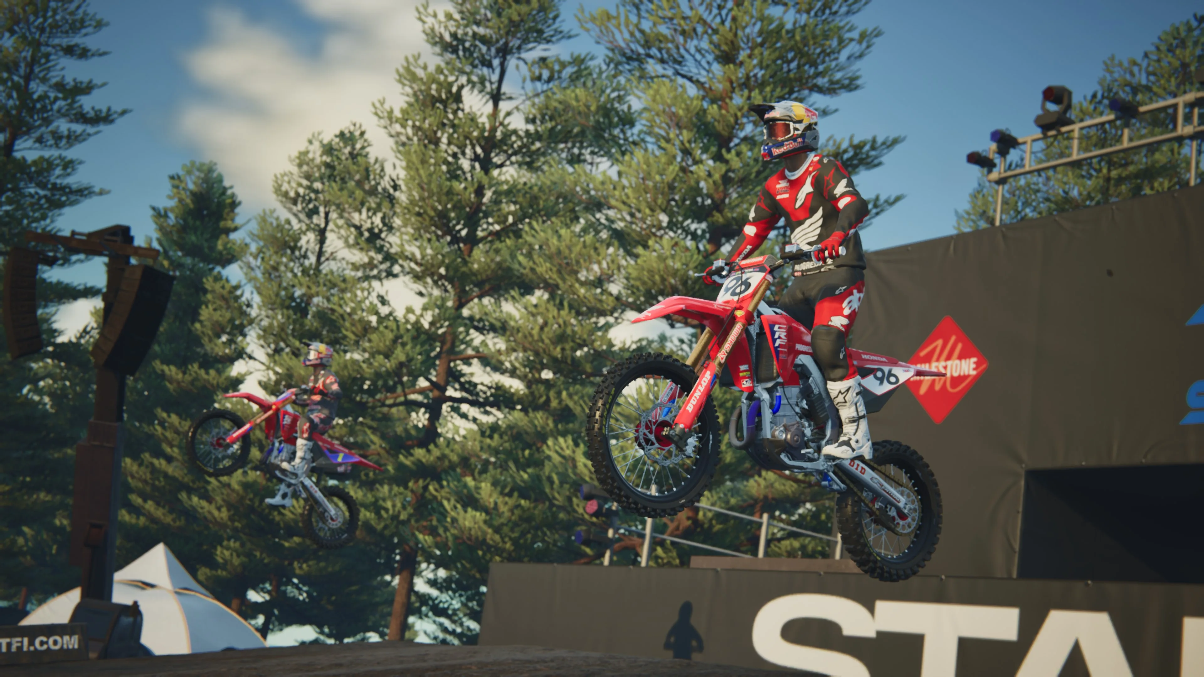 Monster Energy Supercross 25 - The Official Video Game [X|S] - изображение 4