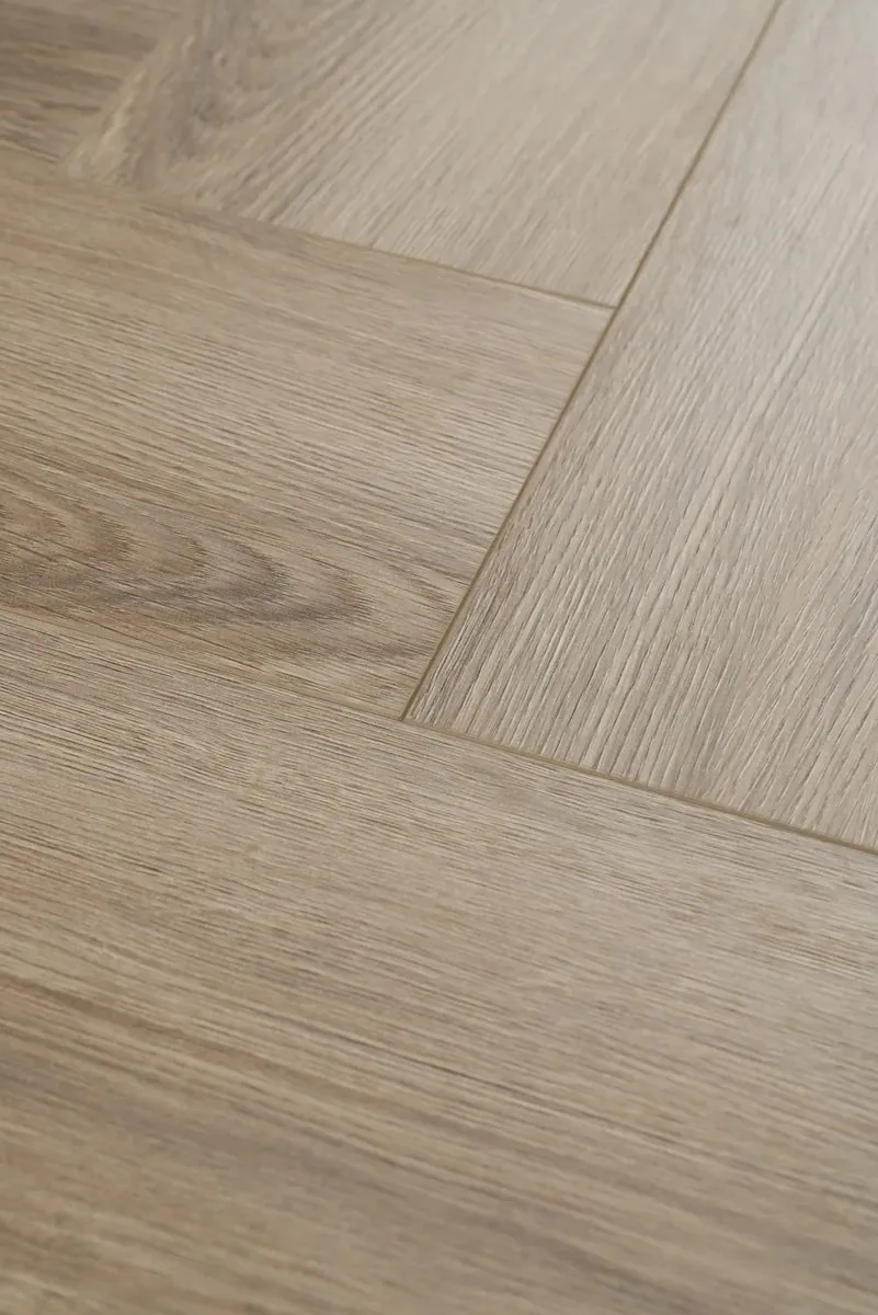 My Step Stone Herringbone Дуб Милос: фактура крупно
