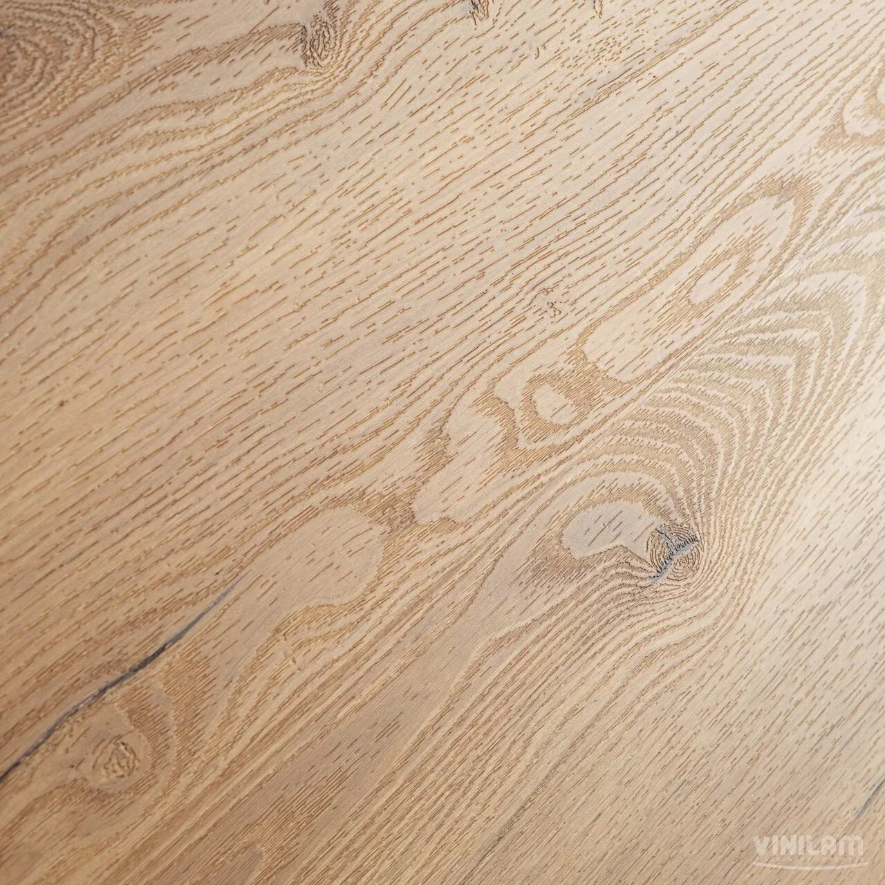Vinilam Cork Premium WPC Дуб Мадрид: в интерьере