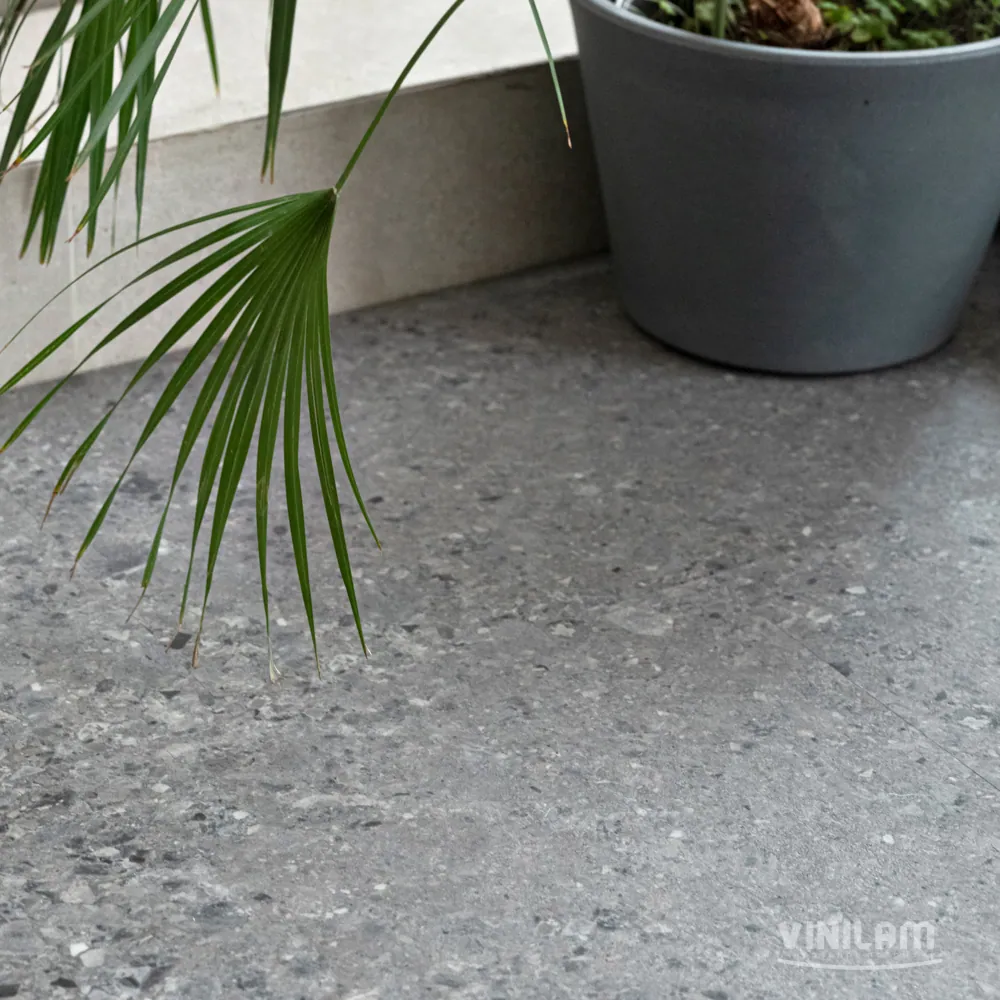 Vinilam Ceramo XXL Stone Glue Терраццо: в интерьере