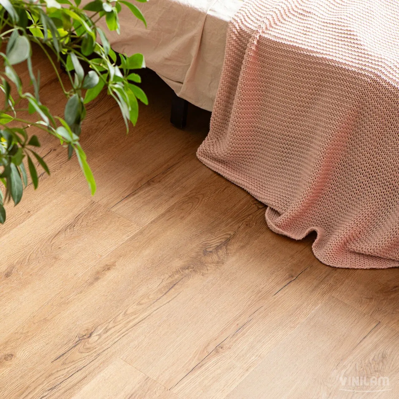 Vinilam Cork Premium WPC Дуб Витория: в интерьере