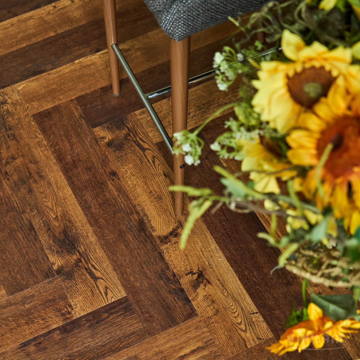 Vinilam Parquet Herringbone Click Паркет Парижский: в интерьере