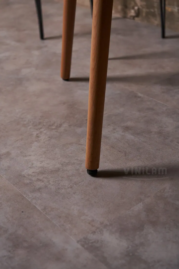 Vinilam Ceramo XXL Stone Glue Бетон: в интерьере