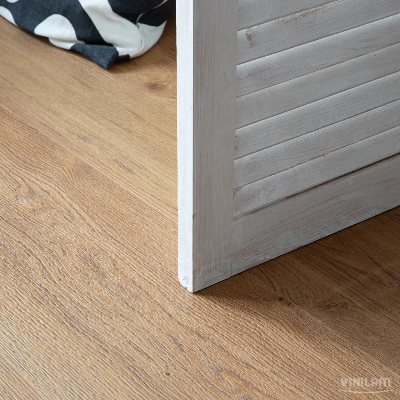 Vinilam Cork Premium WPC Дуб Гранада: в интерьере