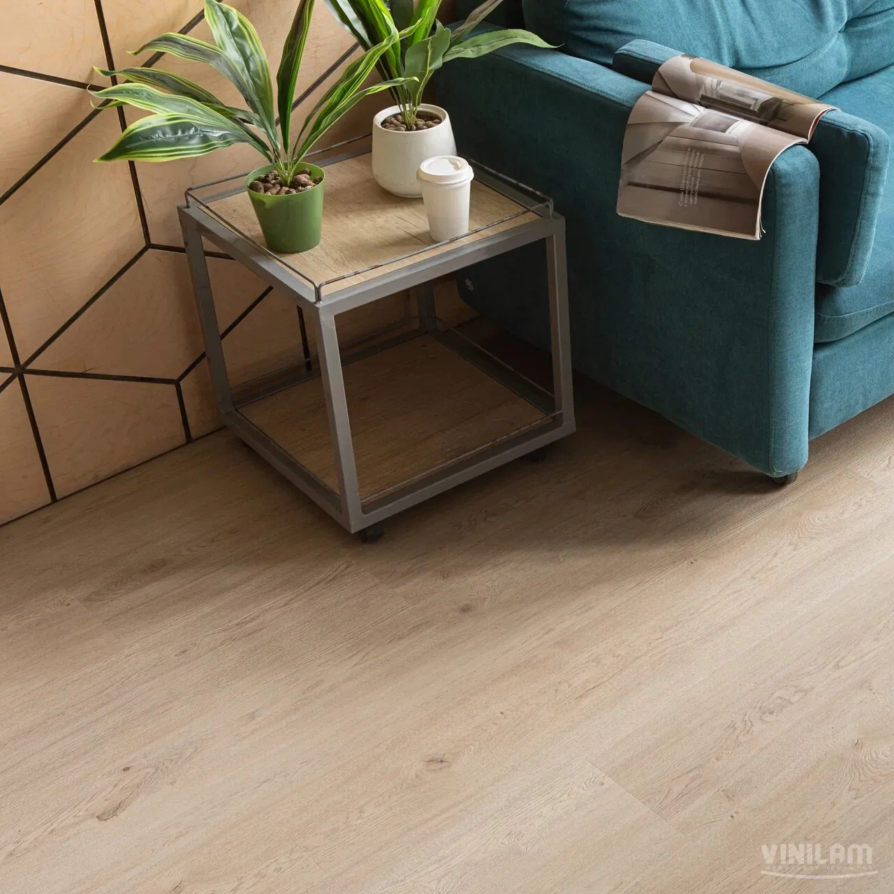 Vinilam Cork Premium WPC Дуб Лас-Пальмас: в интерьере