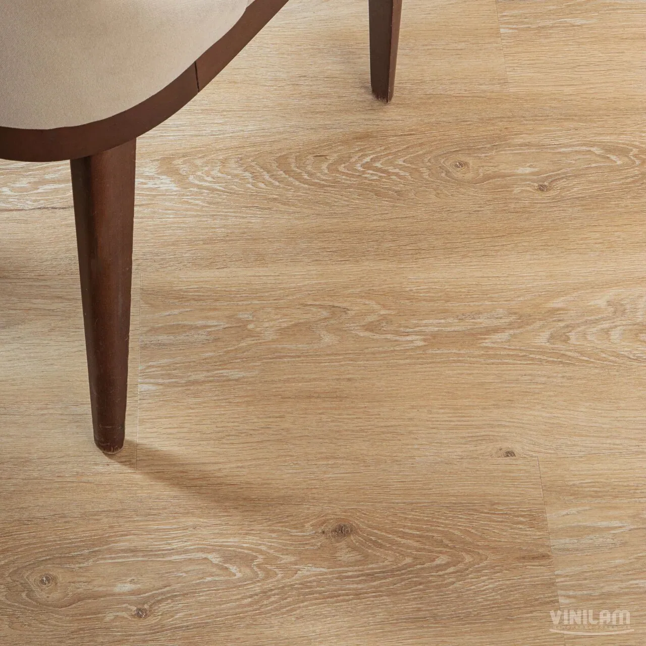 Vinilam Cork Premium WPC Дуб Ронда: в интерьере