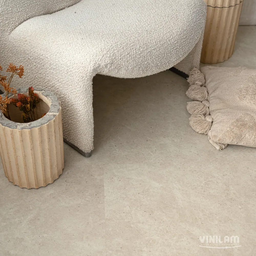 Vinilam Ceramo XXL Stone Glue Тихая бухта: в интерьере