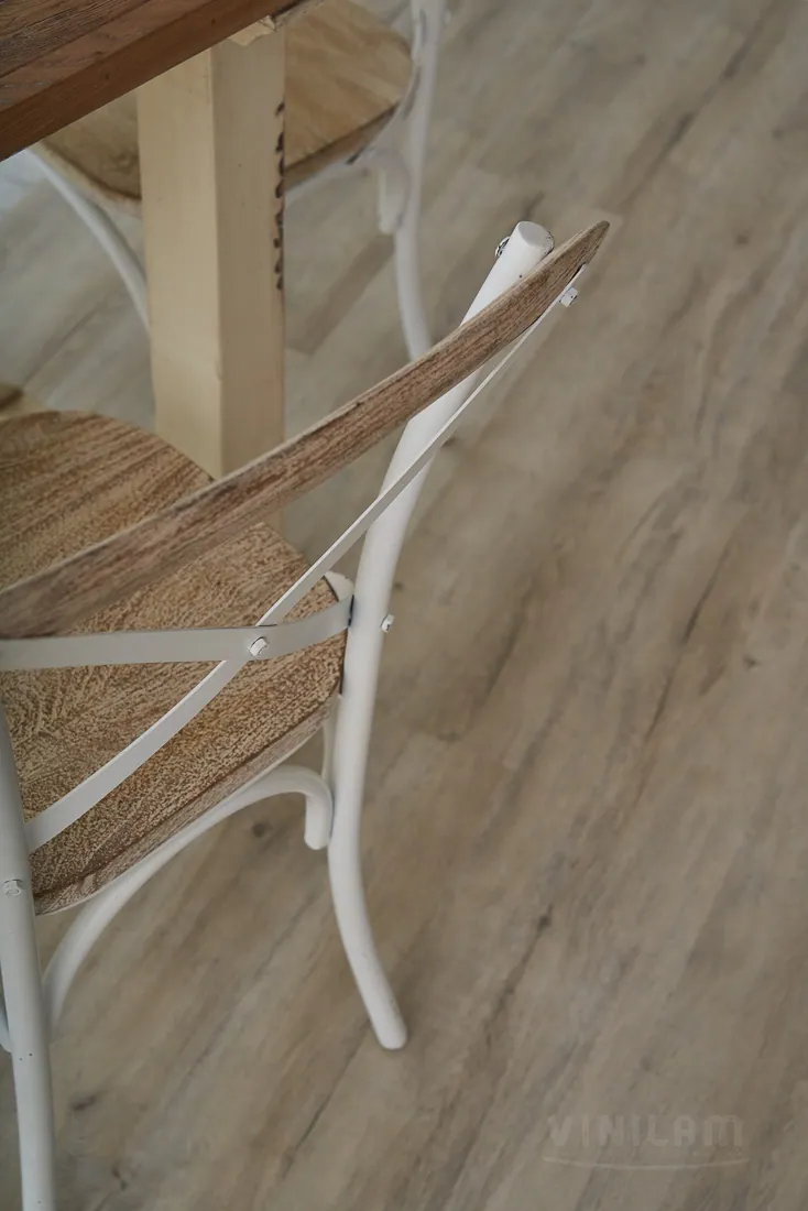 Vinilam Ceramo XXL Cork Дуб Цюрих: в интерьере