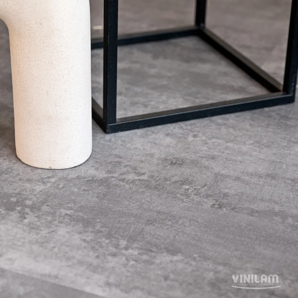 Vinilam Ceramo XXL Stone Glue Цемент серый: в интерьере