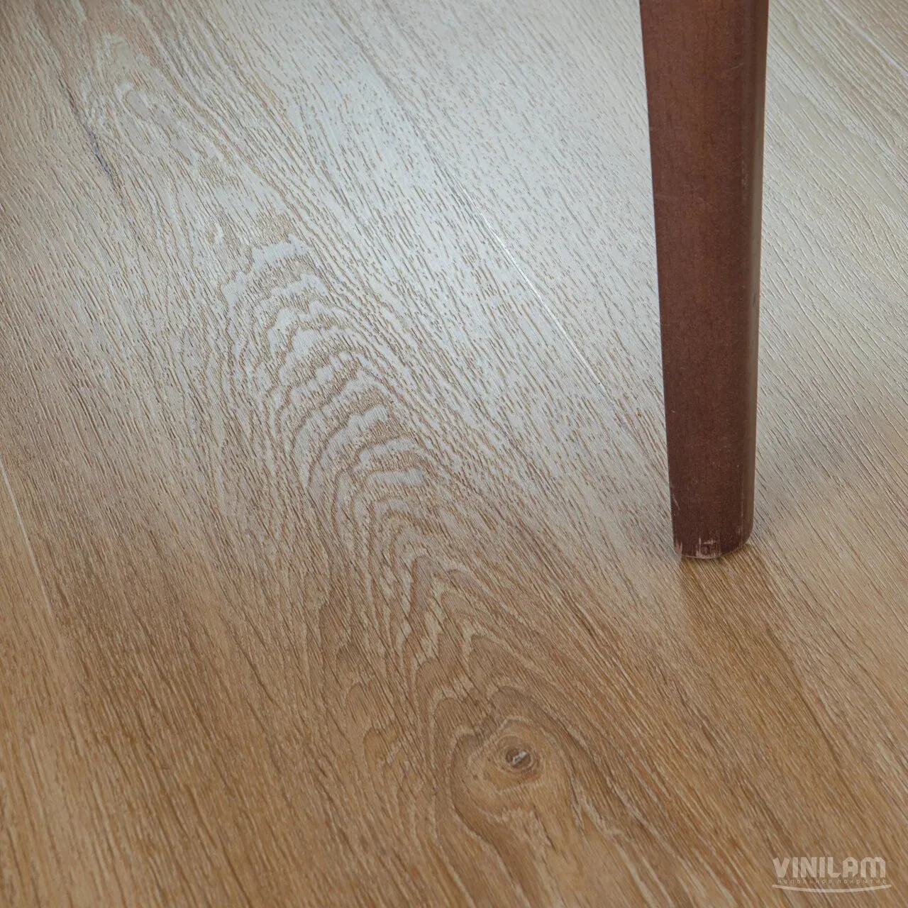 Vinilam Cork Premium WPC Дуб Ронда: в интерьере