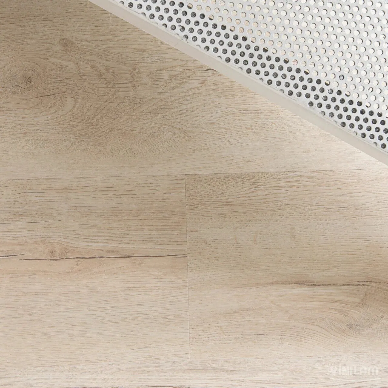 Vinilam Cork Premium WPC Дуб Барселона: в интерьере