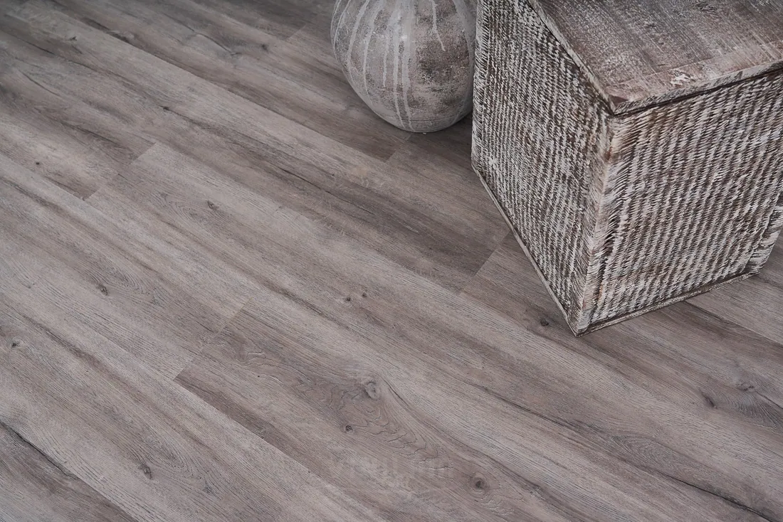 Vinilam Ceramo XXL Cork Дуб Давос: в интерьере