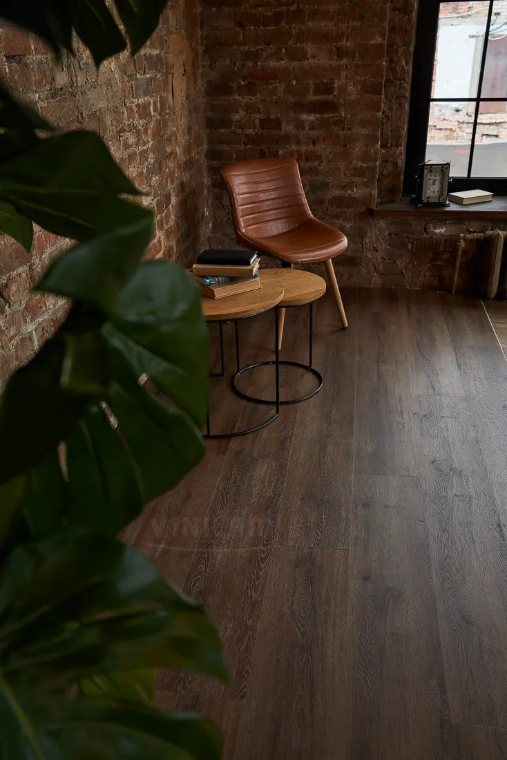 Vinilam Ceramo XXL Cork Дуб Берн: в интерьере