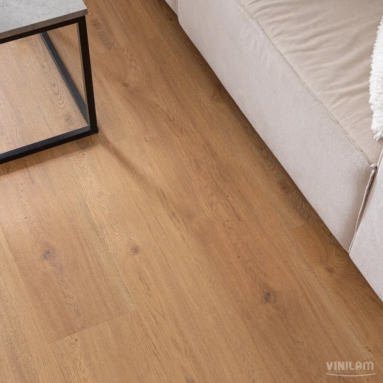 Vinilam Cork Premium WPC Дуб Севилья: в интерьере