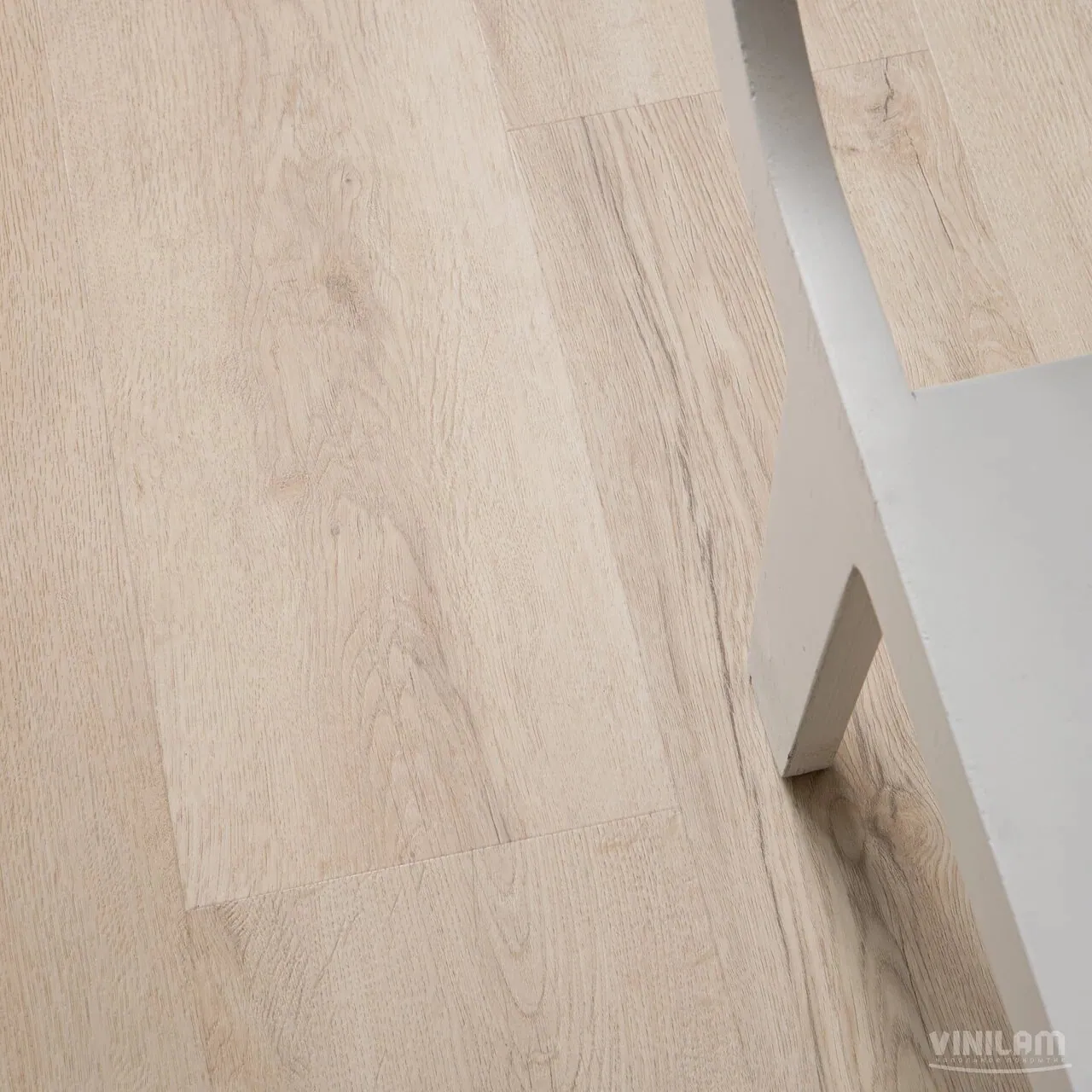 Vinilam Cork Premium WPC Дуб Барселона: в интерьере