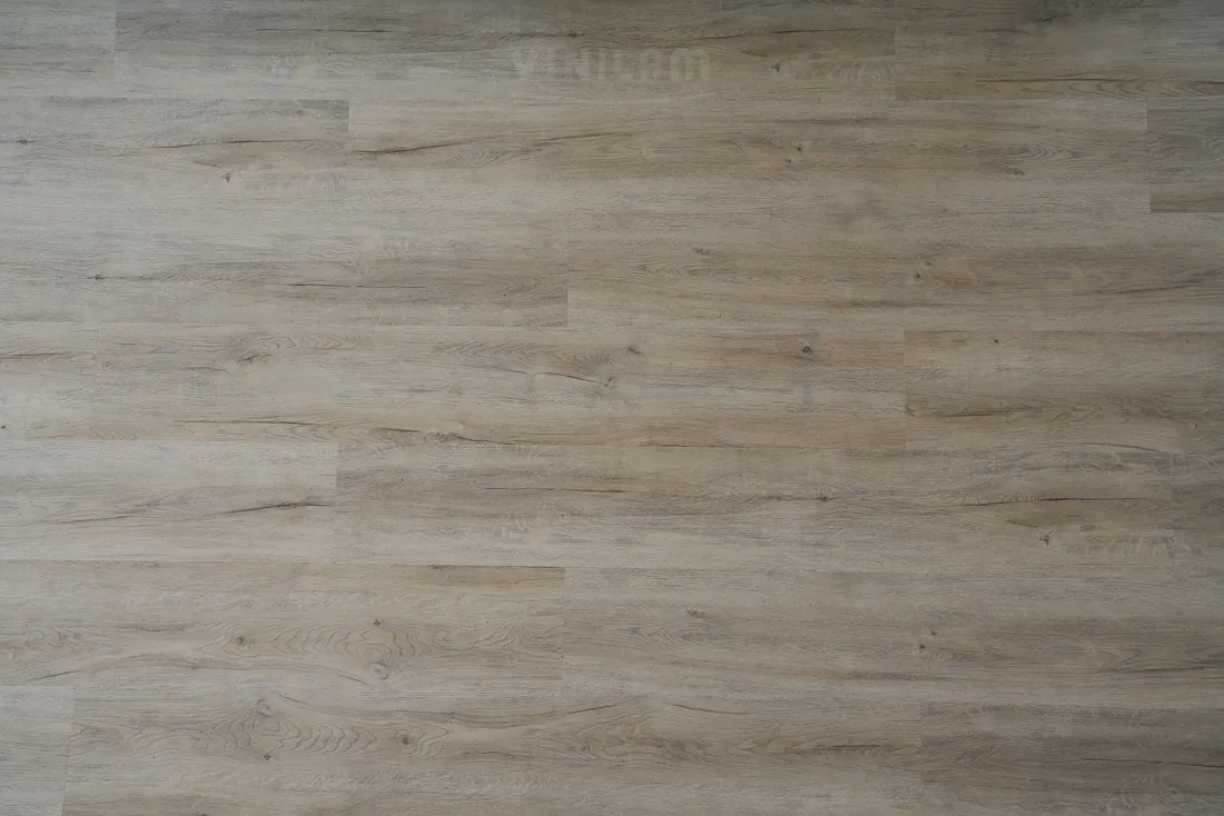Vinilam Ceramo XXL Cork Дуб Цюрих: в интерьере