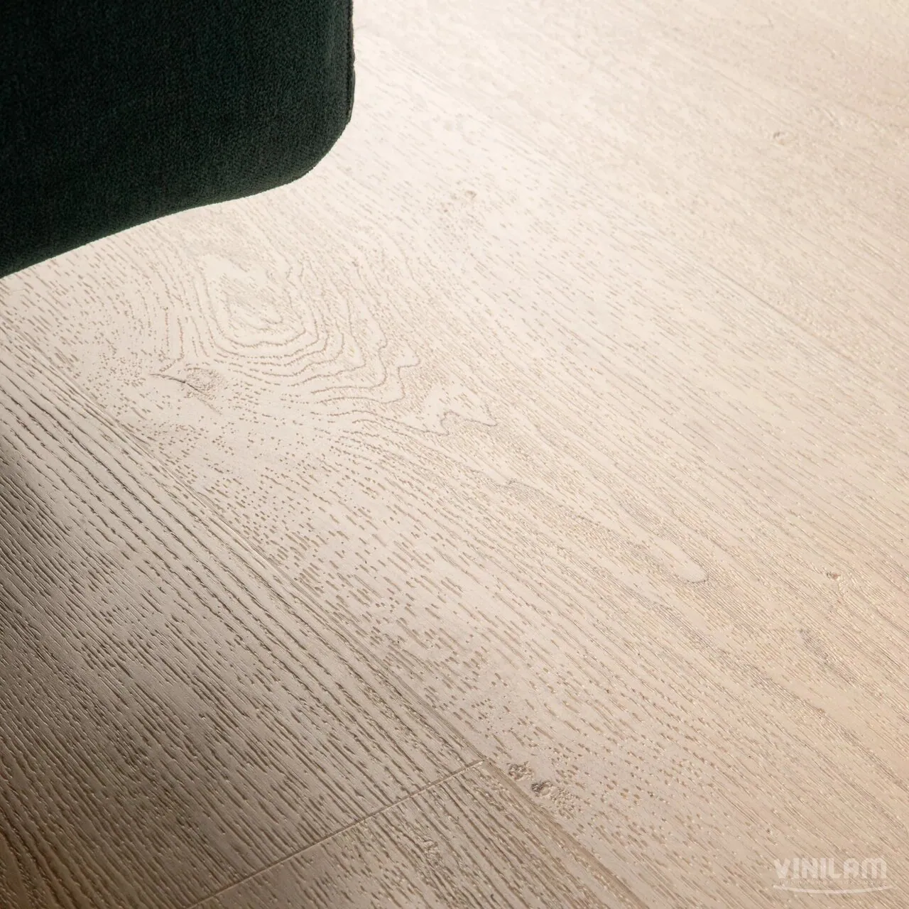 Vinilam Cork Premium WPC Дуб Лас-Пальмас: в интерьере