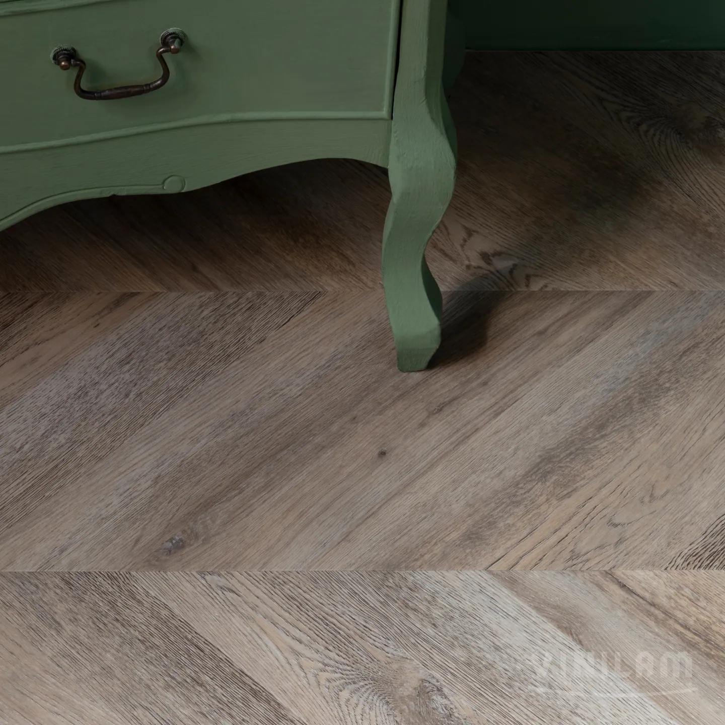 Vinilam Parquet Chevron Glue Шеврон Шампань: в интерьере