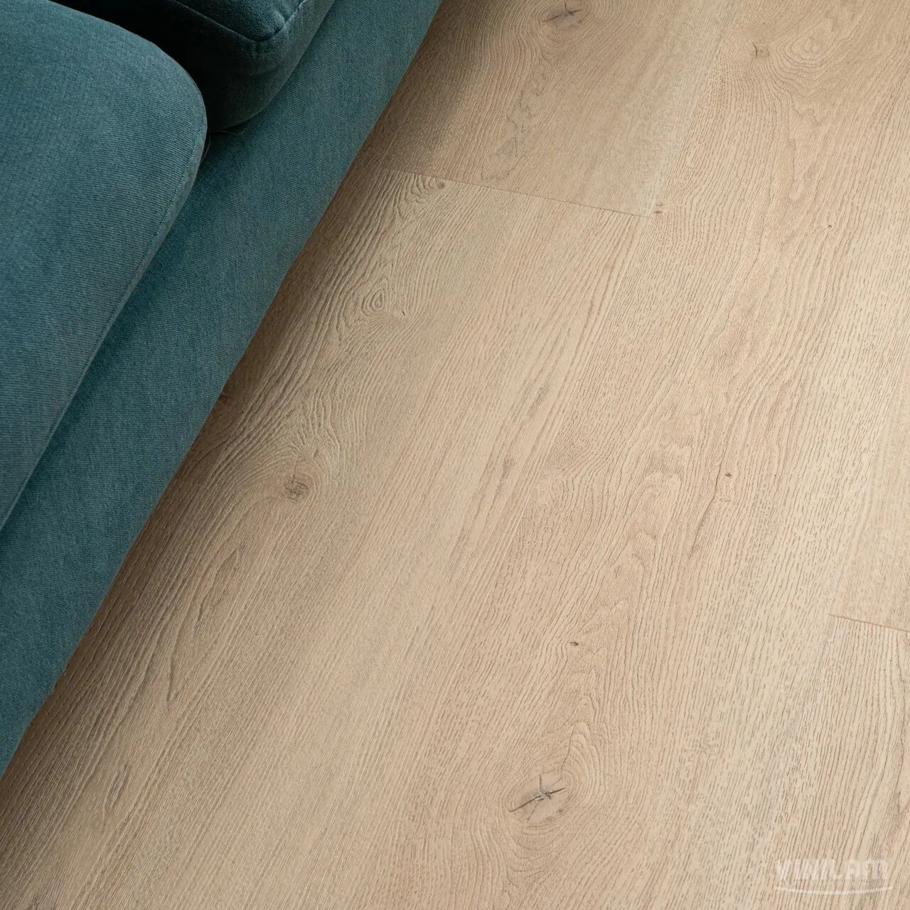 Vinilam Cork Premium WPC Дуб Лас-Пальмас: в интерьере
