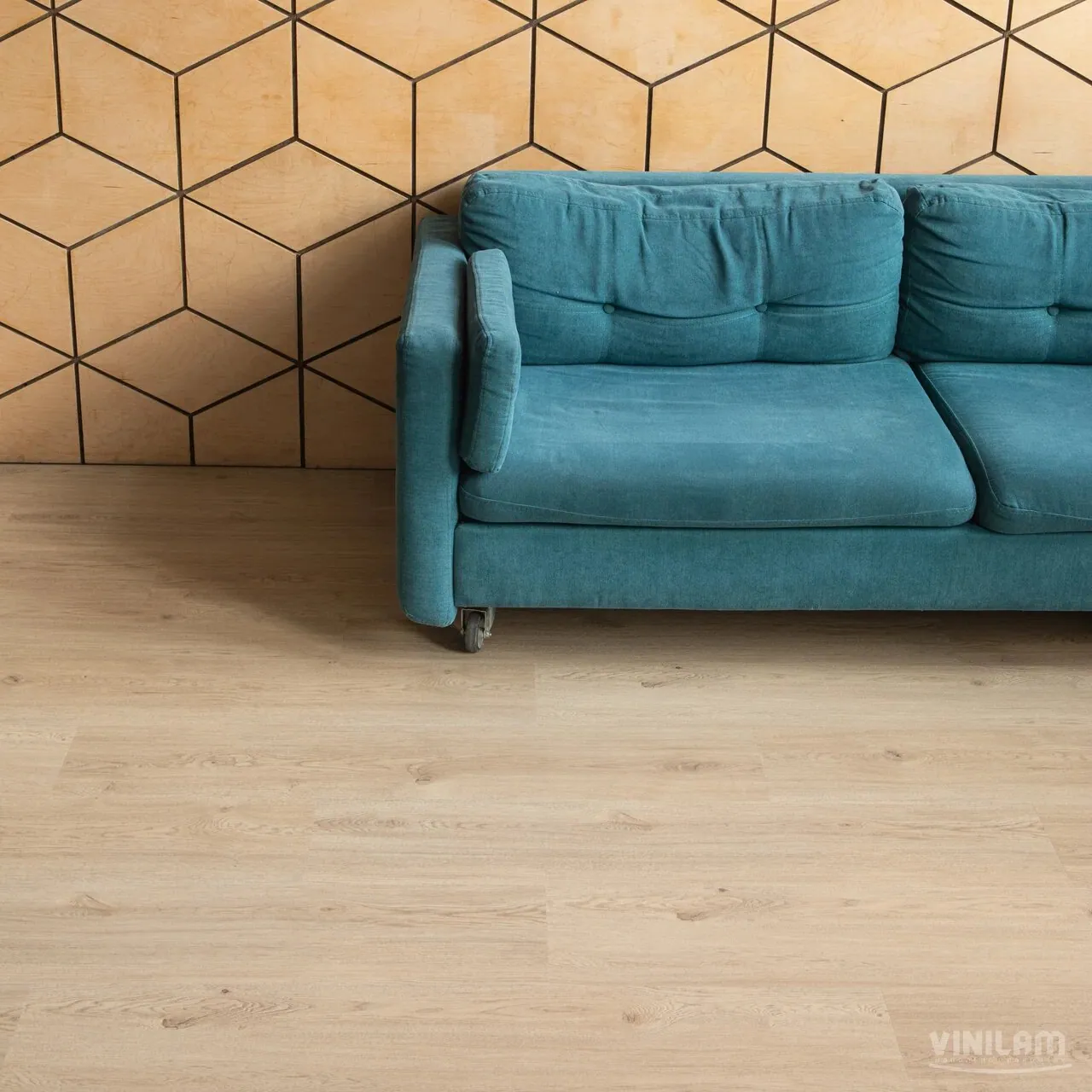 Vinilam Cork Premium WPC Дуб Лас-Пальмас: в интерьере