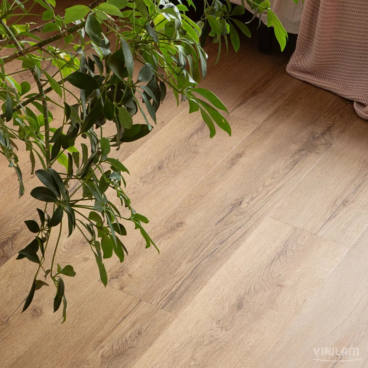 Vinilam Cork Premium WPC Дуб Витория: в интерьере
