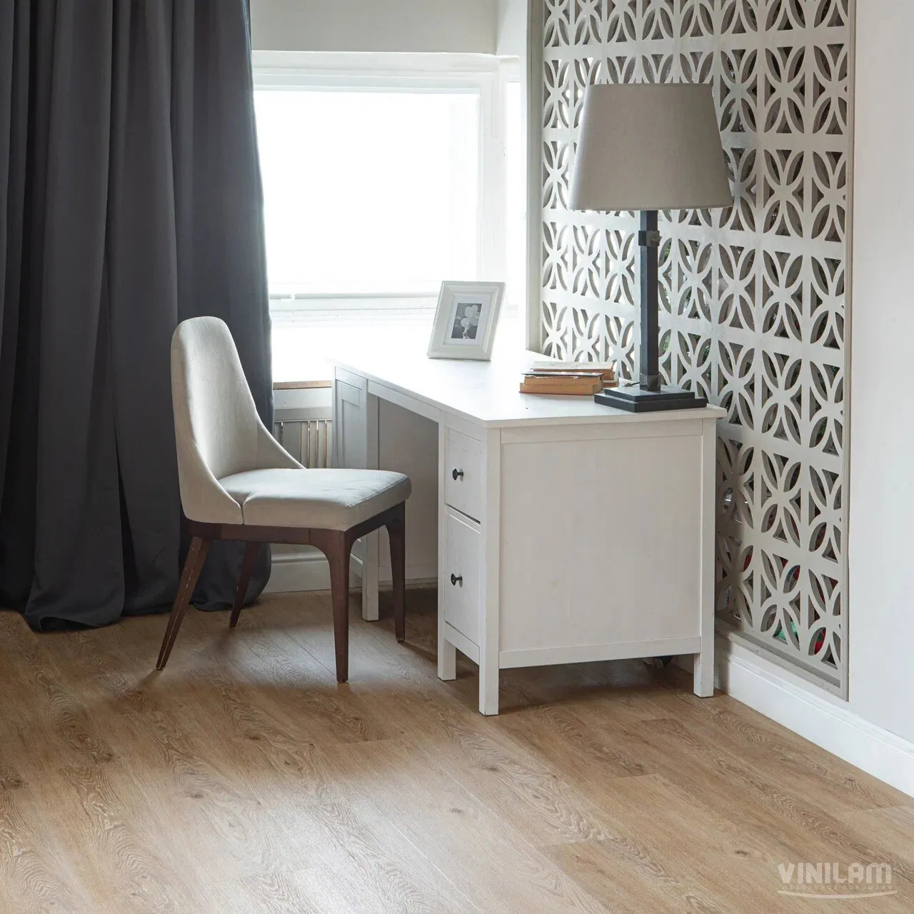 Vinilam Cork Premium WPC Дуб Ронда: в интерьере
