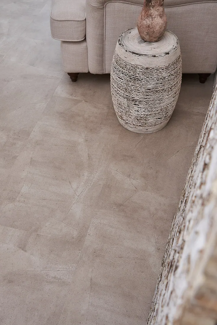 Vinilam Ceramo XXL Stone Glue Бетонная смесь: в интерьере