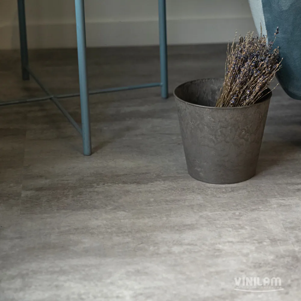 Vinilam Ceramo XXL Stone Glue Цемент светлый: в интерьере