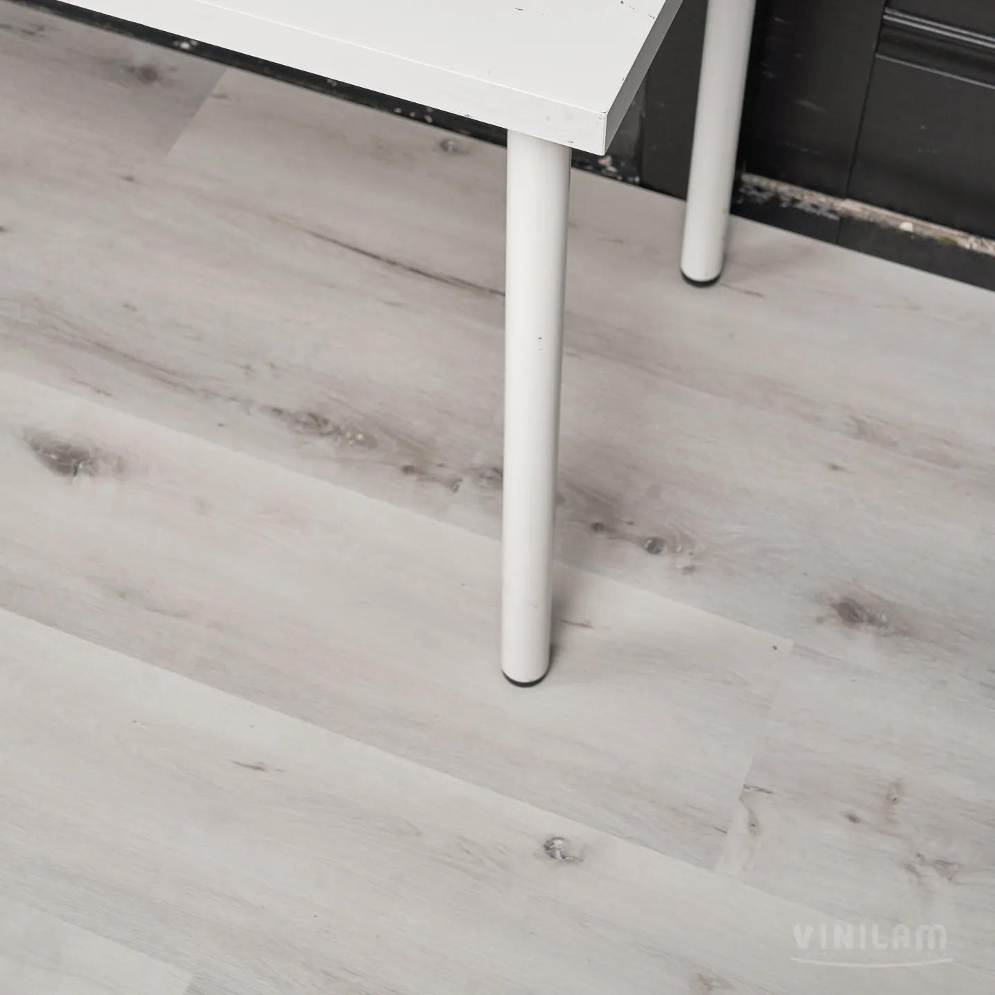 Vinilam Cork WPC Дуб Гент: в интерьере