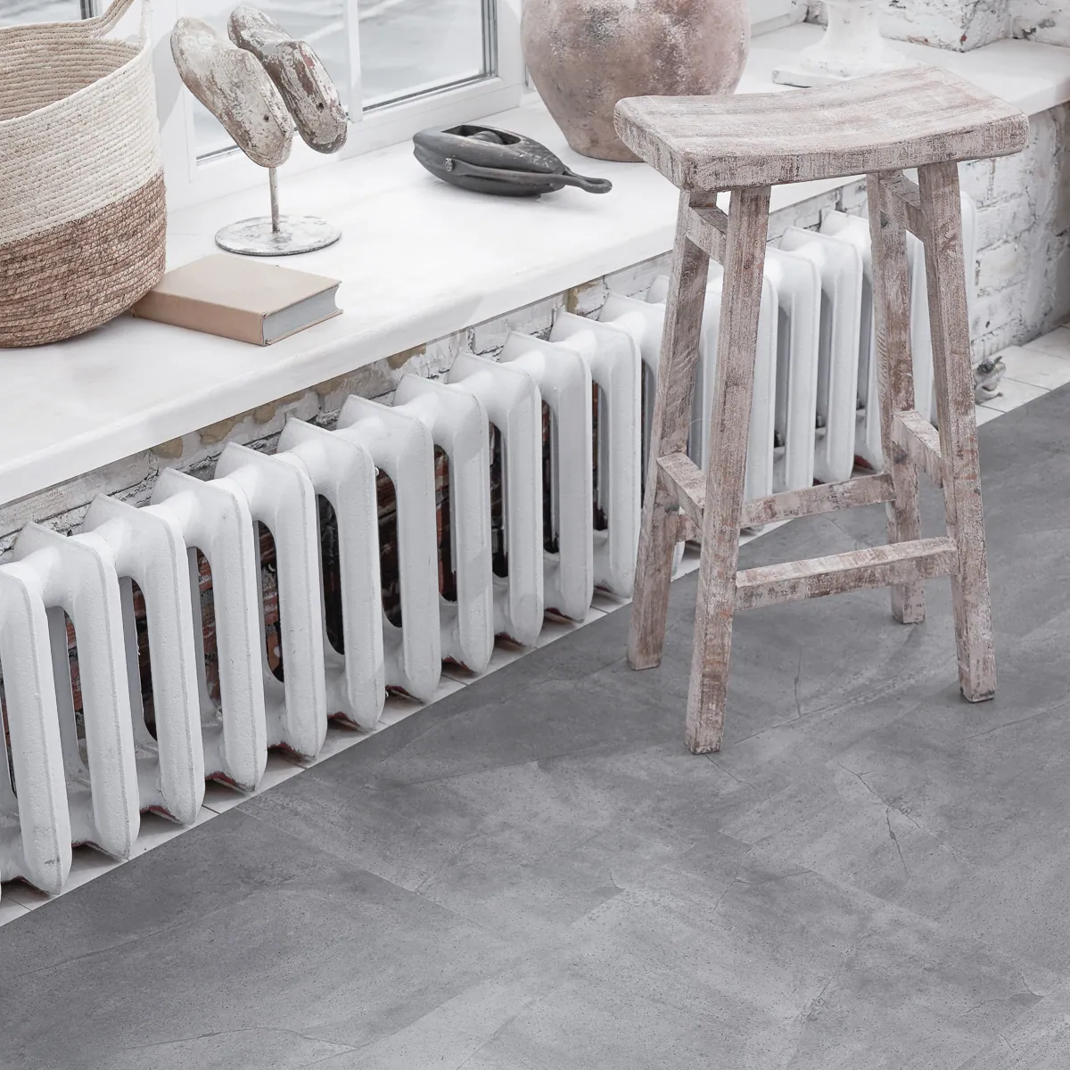 Vinilam Ceramo XXL Stone Glue Серый бетон: в интерьере